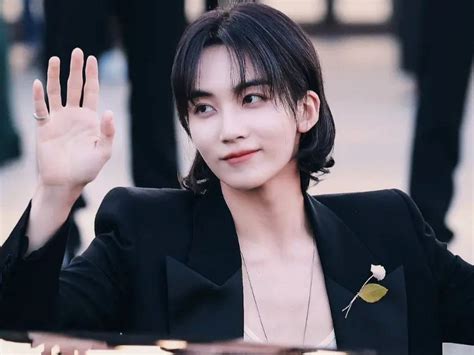 jeonghan ysl ambassador